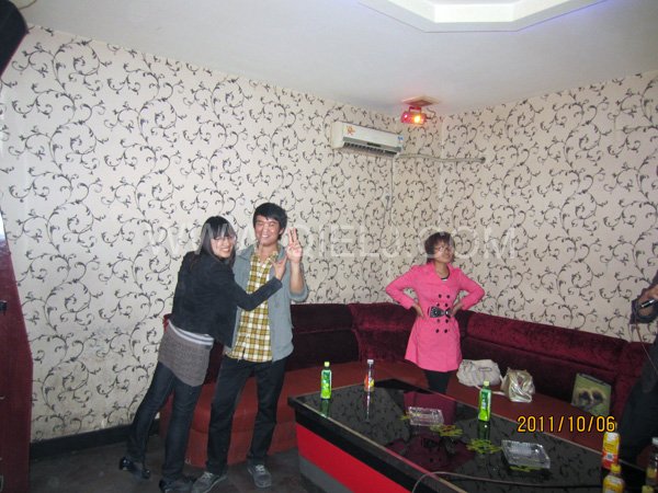2011年10月，鄭州企鵝糧油機(jī)械有限公司--外貿(mào)部，十一國慶節(jié)團(tuán)體活動！(圖7)
